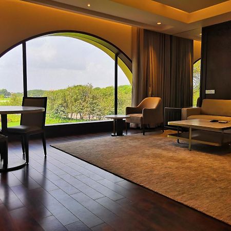Belvedere Golf & Country Club Adalaj Esterno foto