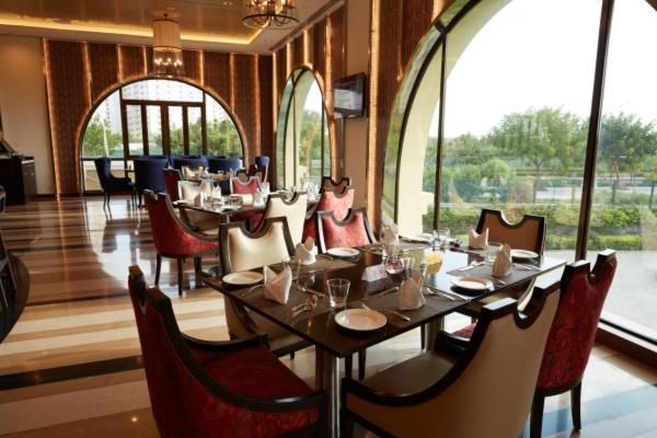 Belvedere Golf & Country Club Adalaj Esterno foto