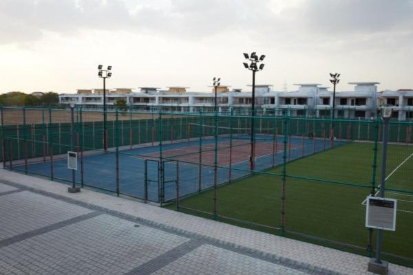 Belvedere Golf & Country Club Adalaj Esterno foto