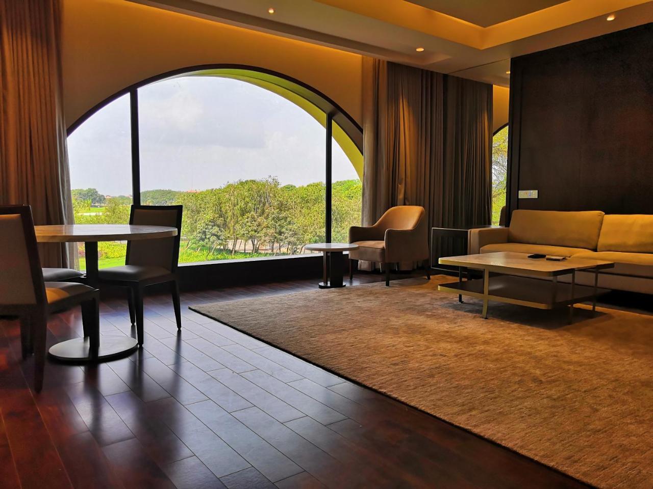 Belvedere Golf & Country Club Adalaj Esterno foto