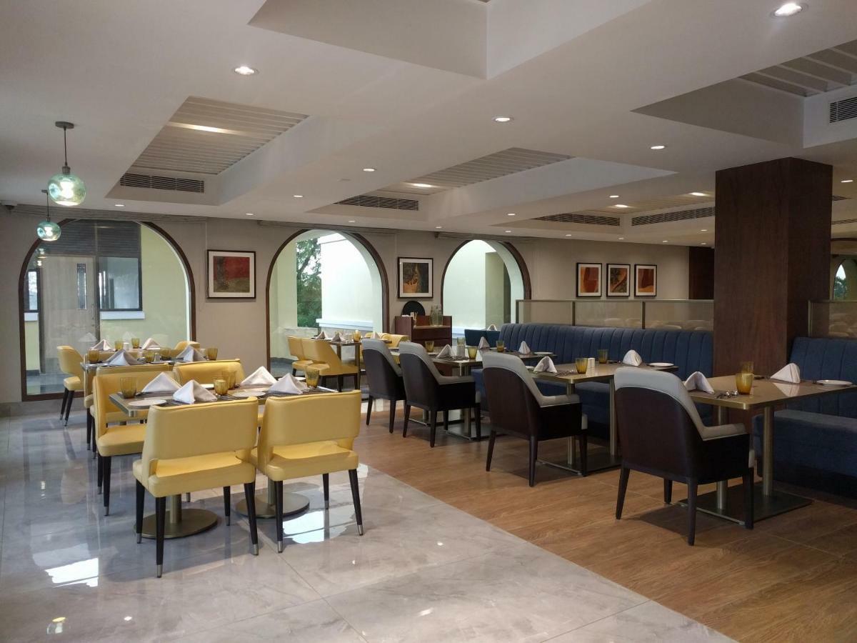 Belvedere Golf & Country Club Adalaj Esterno foto